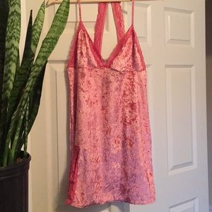 Adore Me Crushed Velvet Slip 💗